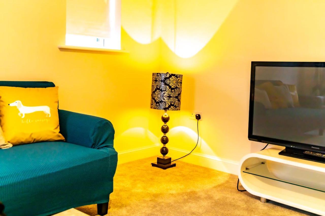 Villa Stunning 3-Bed Risa House In Beeston Nottingham Extérieur photo